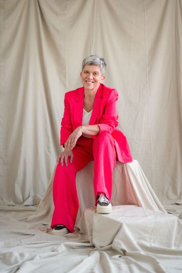 116-august-06-linda-edmonds-headshots-5993-2
